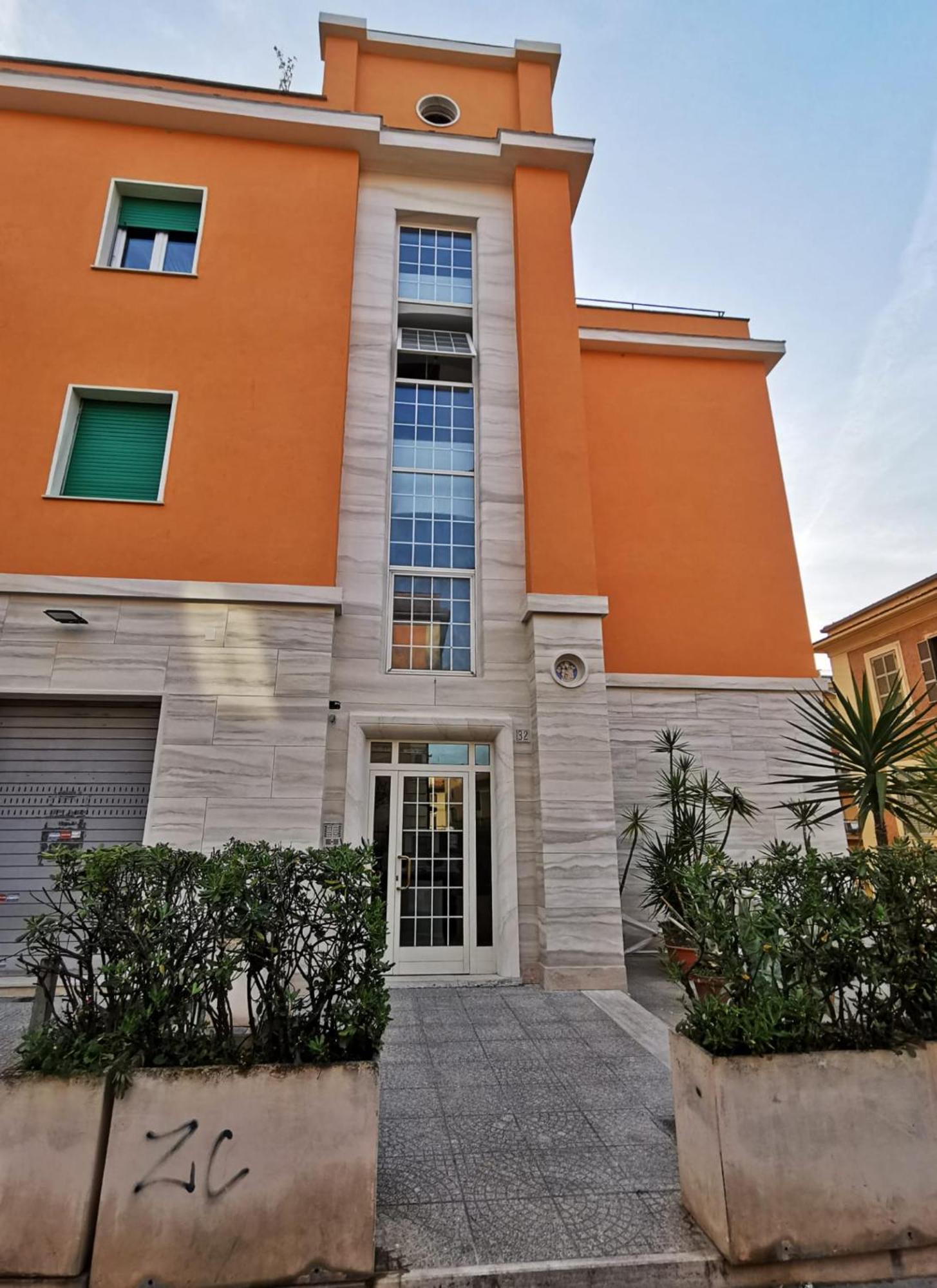 Appartamento Romyhome ! Monte Mario Train Station - Gemelli Roma